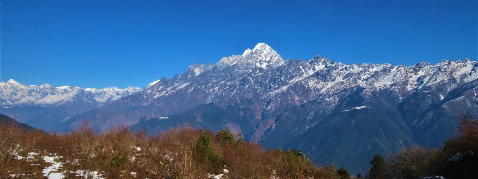 "Nepal Tour - A Guide to the Land of Himalayas, Temples and Treks"