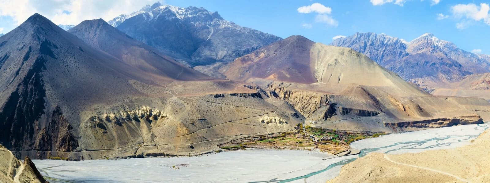 "Trekking to Upper Mustang : Your Complete Guide to Permits and Regulations"